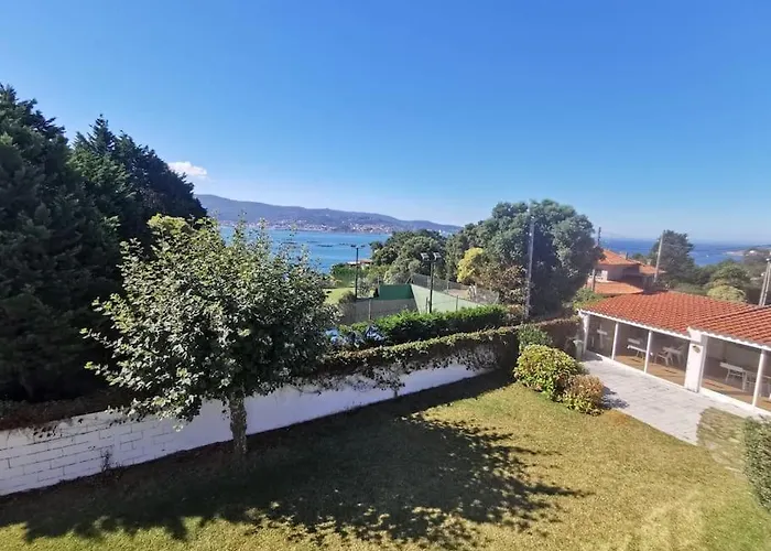 Monteferro, Nigrán, Con